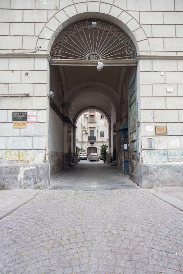 Napoli Centro Apartment A Balcony In The Heart Of เนเปิลส์ ภายนอก รูปภาพ