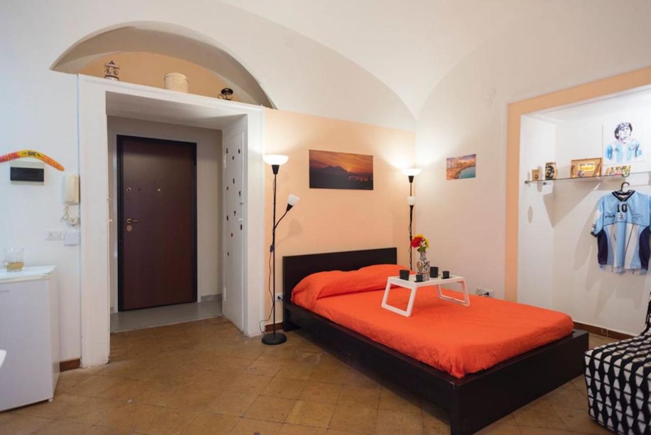 Napoli Centro Apartment A Balcony In The Heart Of เนเปิลส์ ภายนอก รูปภาพ
