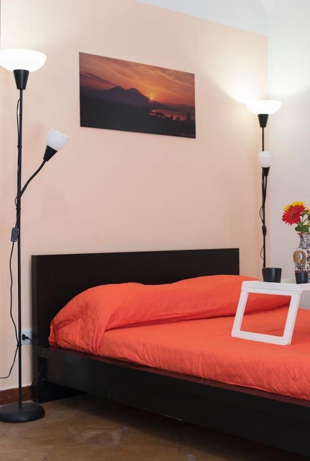 Napoli Centro Apartment A Balcony In The Heart Of เนเปิลส์ ภายนอก รูปภาพ